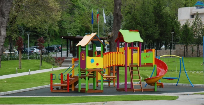 ДЕТСКИ ПЛОЩАДКИ