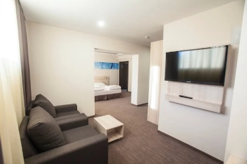 АПАРТАМЕНТ ДЖУНИЪР